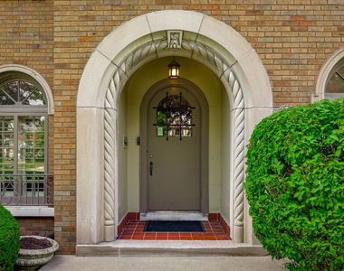 1135 N Kenilworth Avenue - Photo Thumbnail 2