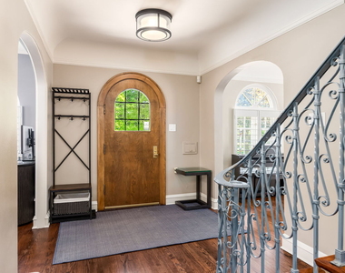 1135 N Kenilworth Avenue - Photo Thumbnail 4