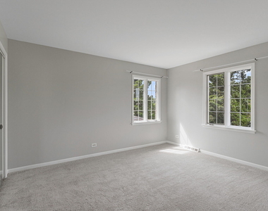 12 Kingston Drive - Photo Thumbnail 17