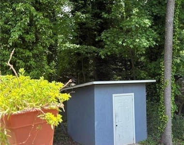 3285 Rollingbrook Way - Photo Thumbnail 13