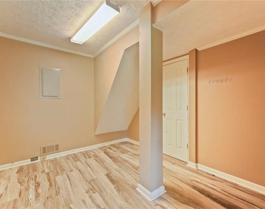 1456 Scholar Drive - Photo Thumbnail 7