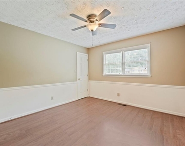 1456 Scholar Drive - Photo Thumbnail 17