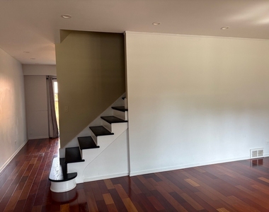 2156 Rugen Road - Photo Thumbnail 2