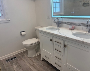 2156 Rugen Road - Photo Thumbnail 14
