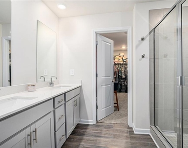 279 Persian Ivy Way - Photo Thumbnail 18