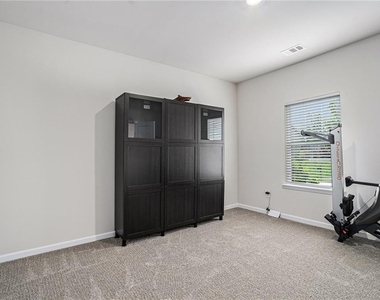 279 Persian Ivy Way - Photo Thumbnail 21