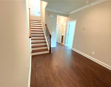 912 Sweetwater Grove - Photo Thumbnail 17