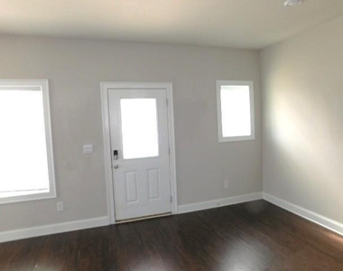 912 Sweetwater Grove - Photo Thumbnail 3