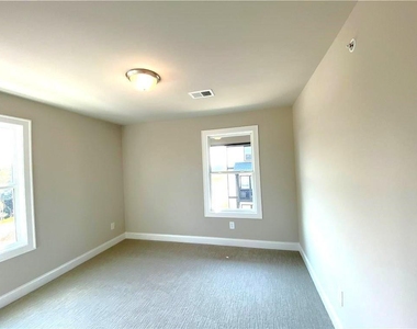 912 Sweetwater Grove - Photo Thumbnail 18