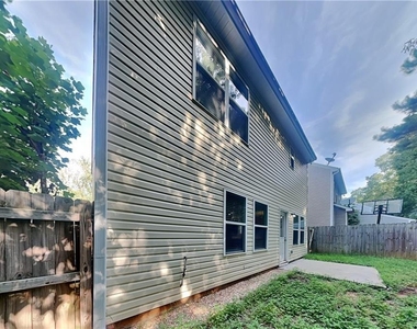 517 Arrowhead Drive - Photo Thumbnail 16