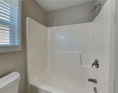 517 Arrowhead Drive - Photo Thumbnail 14