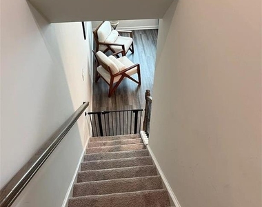5542 Plain Field Lane - Photo Thumbnail 11
