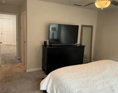 5542 Plain Field Lane - Photo Thumbnail 13
