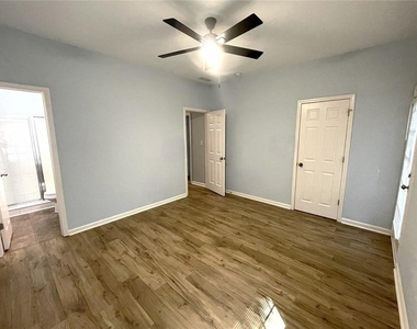 994 Sims Street - Photo Thumbnail 11