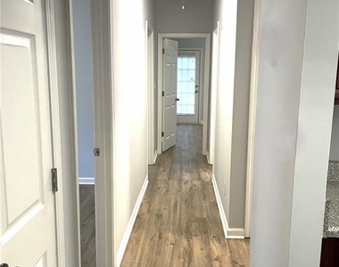 994 Sims Street - Photo Thumbnail 10