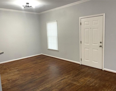 994 Sims Street - Photo Thumbnail 5