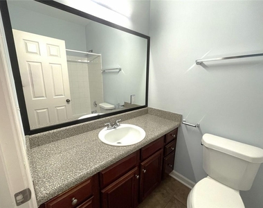 994 Sims Street - Photo Thumbnail 16