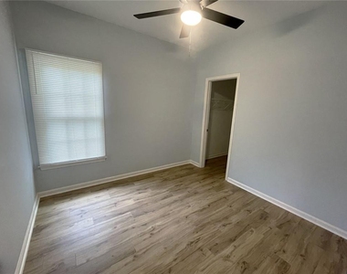 994 Sims Street - Photo Thumbnail 14