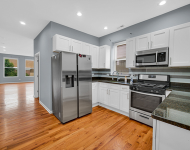 2610 W 38th Street - Photo Thumbnail 6