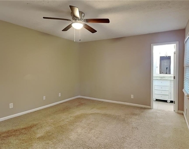 327 Pine Trail - Photo Thumbnail 8