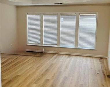 830 Pimlicon Place - Photo Thumbnail 6