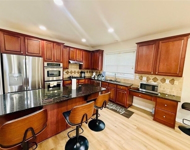 830 Pimlicon Place - Photo Thumbnail 2