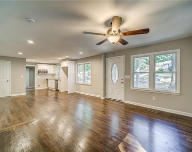 6429 Gordon Street - Photo Thumbnail 3