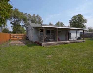 2303 Sweetbriar Avenue - Photo Thumbnail 8