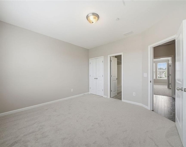 164 Blakemore Drive - Photo Thumbnail 32