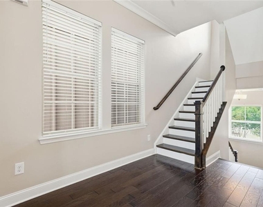 164 Blakemore Drive - Photo Thumbnail 11