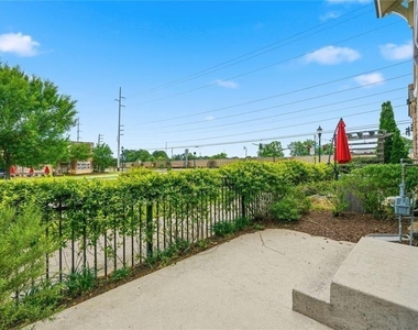 164 Blakemore Drive - Photo Thumbnail 3