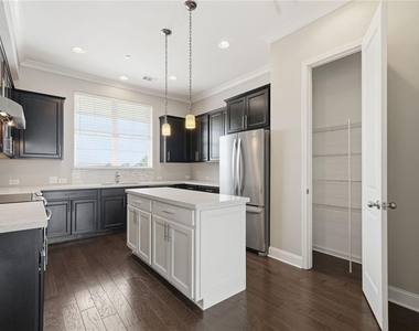 164 Blakemore Drive - Photo Thumbnail 12
