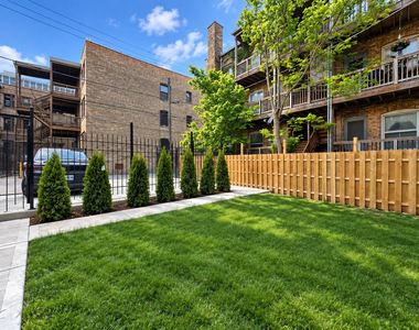 4338 N Clarendon Avenue - Photo Thumbnail 16