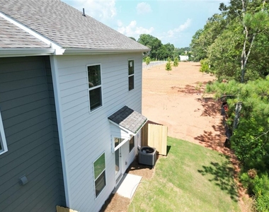 165 Mill Center Boulevard - Photo Thumbnail 4