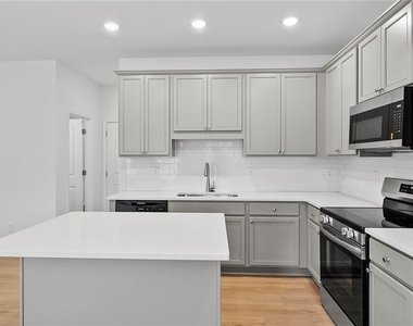 165 Mill Center Boulevard - Photo Thumbnail 14