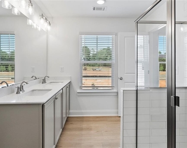 165 Mill Center Boulevard - Photo Thumbnail 34