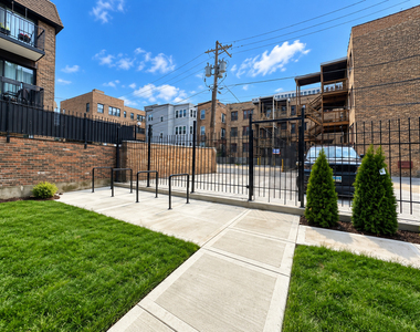 4338 N Clarendon Avenue - Photo Thumbnail 24