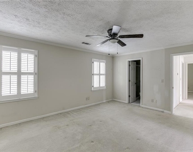 766 Chesterfield Drive - Photo Thumbnail 30