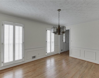 766 Chesterfield Drive - Photo Thumbnail 13
