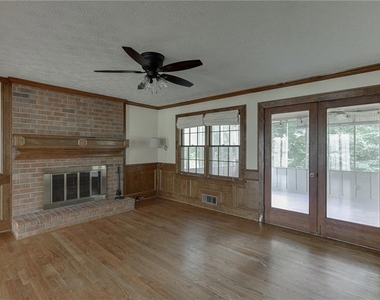 766 Chesterfield Drive - Photo Thumbnail 7