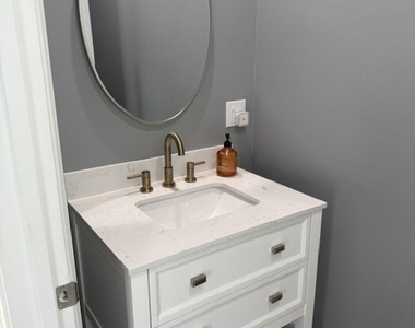 924 N Richmond Street - Photo Thumbnail 21