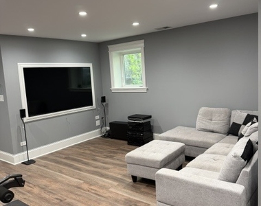 924 N Richmond Street - Photo Thumbnail 31