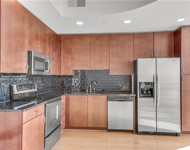 860 Peachtree Street Ne - Photo Thumbnail 7
