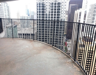 300 N State Street - Photo Thumbnail 12
