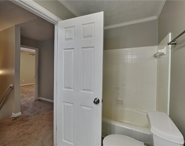 3940 Camrose Place - Photo Thumbnail 19