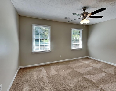 3940 Camrose Place - Photo Thumbnail 17