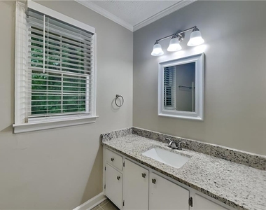 3940 Camrose Place - Photo Thumbnail 18