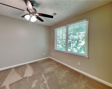 3940 Camrose Place - Photo Thumbnail 14