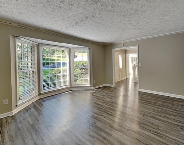 3940 Camrose Place - Photo Thumbnail 3