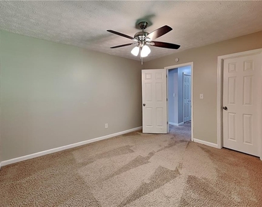 3940 Camrose Place - Photo Thumbnail 12